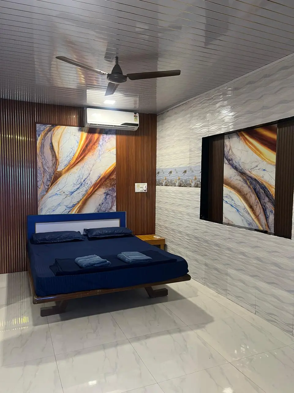 Family room for 4 guests at Dolphin House beach resort Nagaon Alibaug