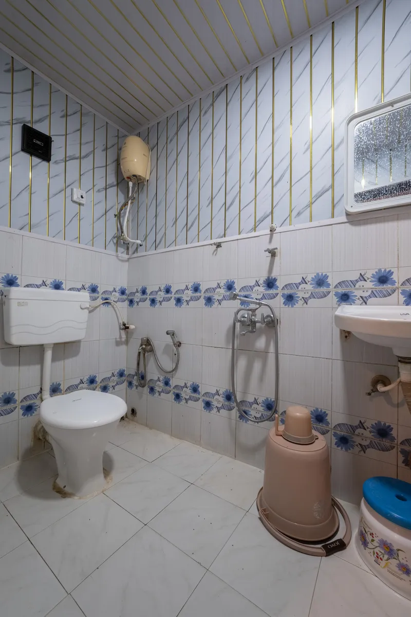Room 5 photo 6