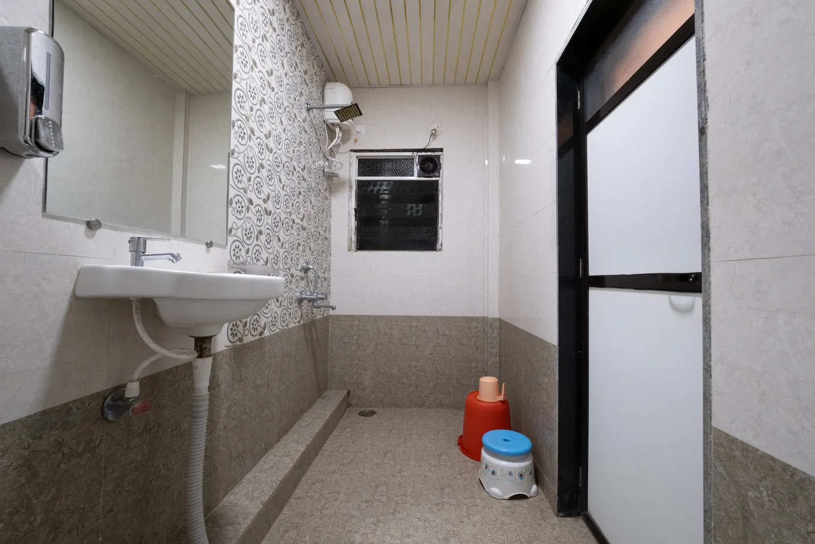 Room 6 photo 4